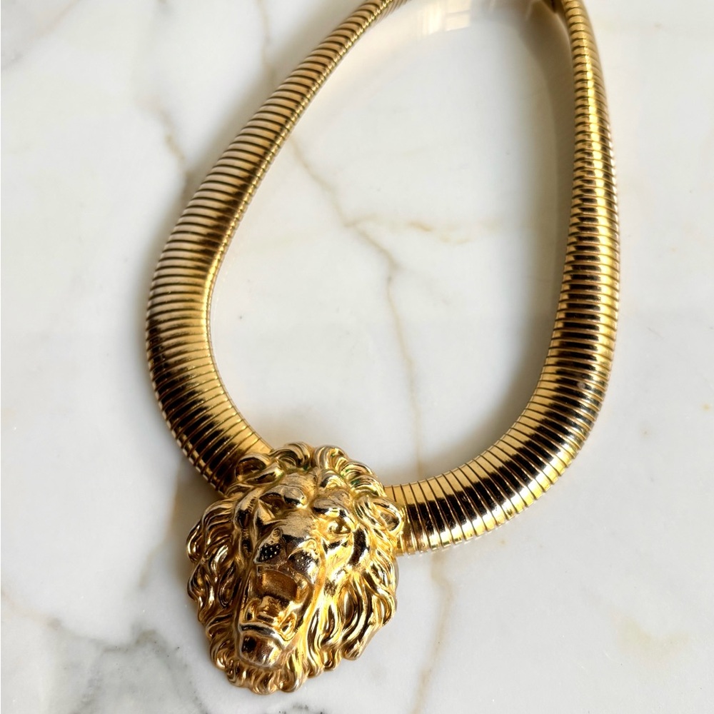 VINTAGE 1980s MASSIVE GOLDEN LION HEAD TUBOGAS OMEGA STATEMENT CHUNKY NECKLACE - Picture 7 of 9